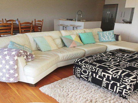 Aqua - Views Over Jones Beach - eTourism Australia 3