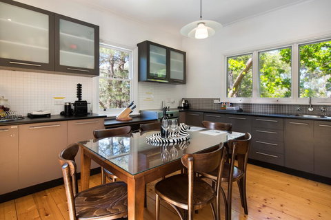 Ashling - eTourism Australia 2