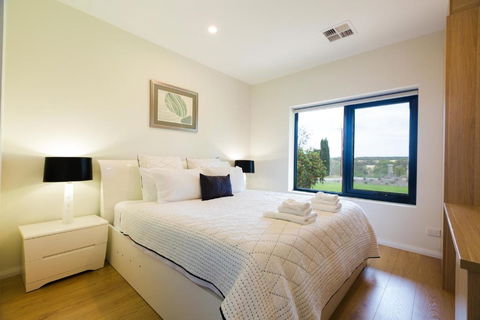 Mattner House Family Vacation Resort - eTourism Australia 1