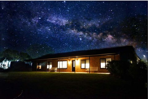 Mattner House Family Vacation Resort - eTourism Australia 3