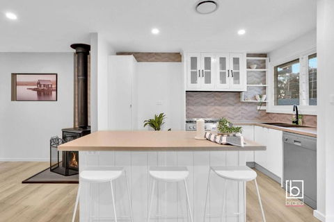 Natuna Lakeside Retreat - eTourism Australia 2