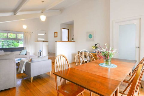 Nature Lovers Dream Hikes Fireplace - eTourism Australia 1