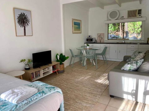 Nature Retreat On Mandalay - eTourism Australia 3