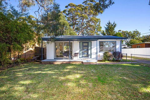 Nautilus Pet Friendly 5 Mins Walk To Bay - eTourism Australia 3