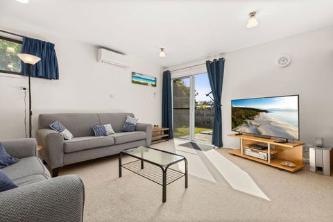 Nelson Beach Cottage By Experience Jervis Bay - eTourism Australia 2