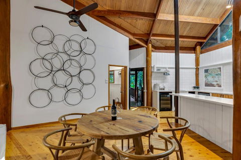 Neverland - The Stoney Creek Treehouse - eTourism Australia 3