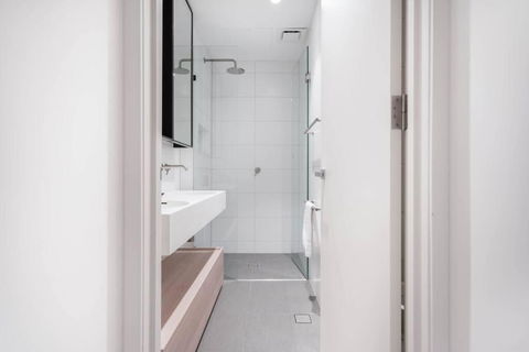 New Modern Design 3B2B House With Parking Near Toorak - eTourism Australia 3