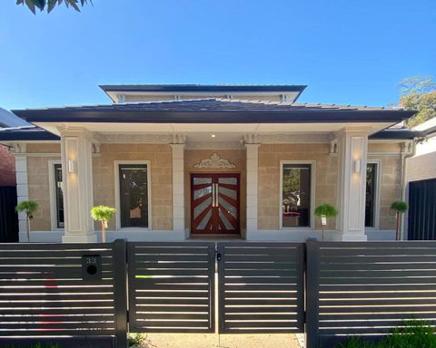 New Spacious Luxury 5 Bedroom Mansion In Unley - eTourism Australia 0