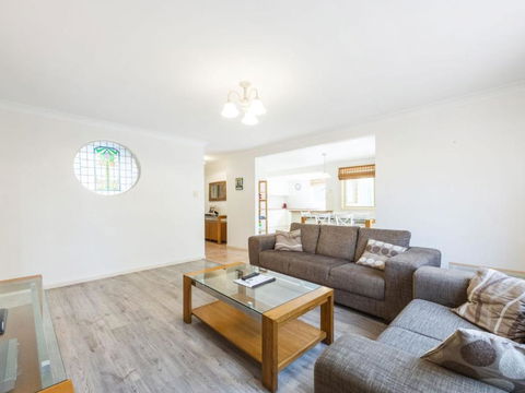 Newhaven - eTourism Australia 0