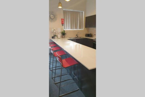 Newly Built - Blue On Albion - eTourism Australia 3