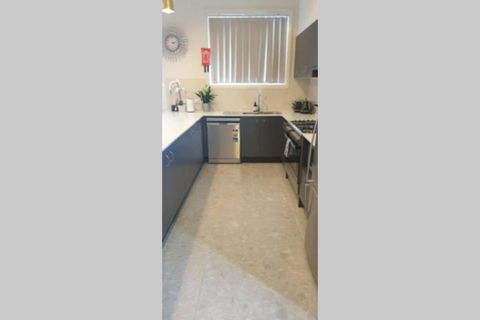 Newly Built - Blue On Albion - eTourism Australia 2