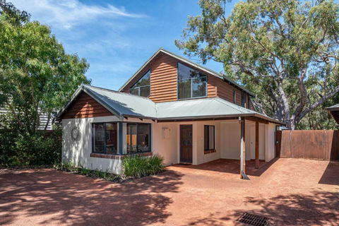 Ngulla Maya - eTourism Australia 0