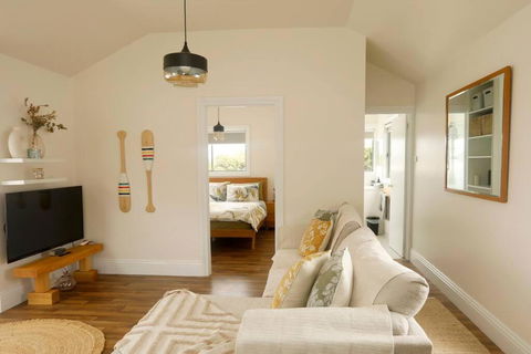 Nine On Main - eTourism Australia 0