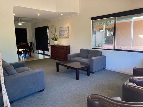 Ningaloo Breeze Villa 3 - eTourism Australia 2