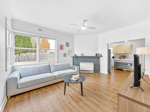 No. 231 Waterfront - eTourism Australia 1