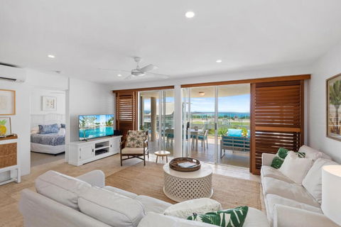 Noosa Crest Premium View Apartment 32 - eTourism Australia 1