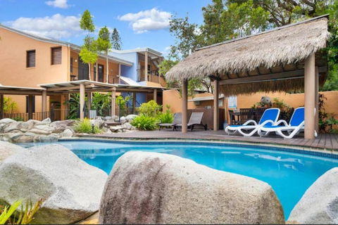Noosa Private Sanctuary, Walking Distance To Beach - eTourism Australia 0