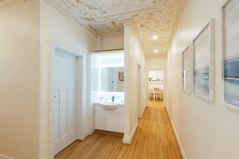 North Bondi Coastal Retreat - eTourism Australia 2