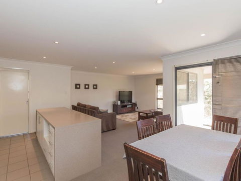 Northstar 1 Of 17 Kirwan Close - eTourism Australia 1