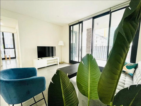 Olympic Park Oasis - New 3b2b Condo - Pool, Parking - eTourism Australia 0