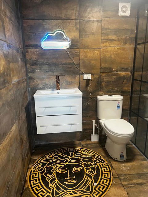 Palm Hamilton Backpacker - eTourism Australia 2