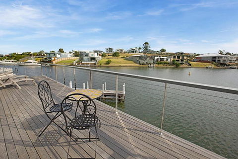 Pier 37 - eTourism Australia 2