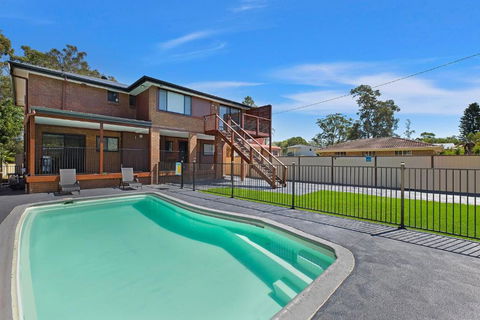 Poolside At Costa - eTourism Australia 0