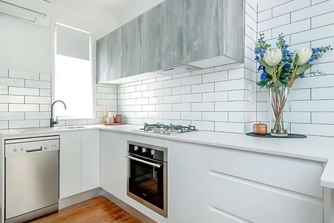 Prickly Pear Stays In Adamstown - eTourism Australia 2