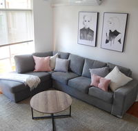 Balcony Retreat Apartment by Ready Set Host - eTourism Australia