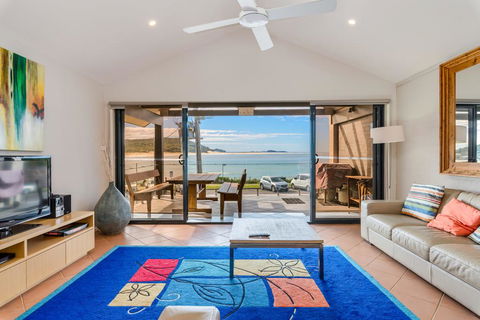 Beach Duplex 72b Marine Dr - Fingal Bay - eTourism Australia 3