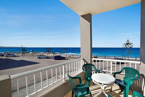 Beachcomer, Unit 1 - The Entrance, NSW - eTourism Australia 0