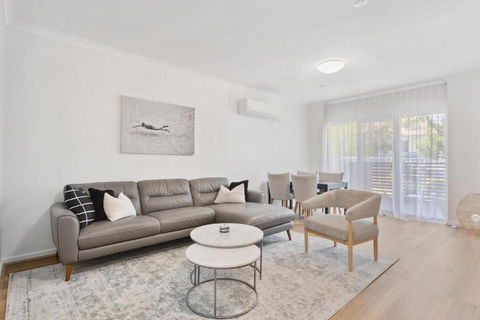 REGL20/11 - Regal In East Perth - eTourism Australia 0