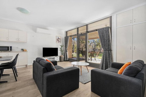 Riversands Rest Accommodation Paringa - Tea Tree Cottage - eTourism Australia 2