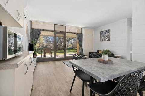 Riversands Rest Accommodation Paringa - Tea Tree Cottage - eTourism Australia 0