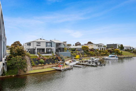 Riviera View - eTourism Australia 3