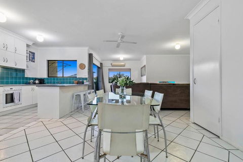 Rooftop Island Sunsets - eTourism Australia 3