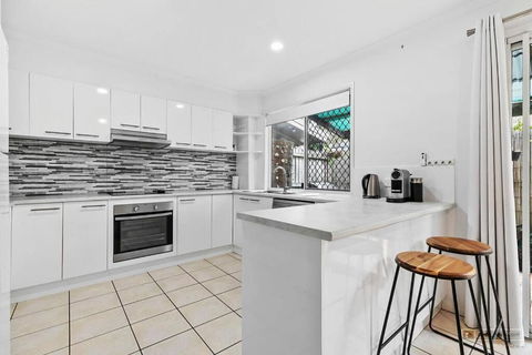 Rosella Rise! - eTourism Australia 1