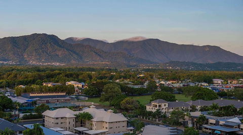 Rydges Esplanade Resort Cairns - eTourism Australia 1
