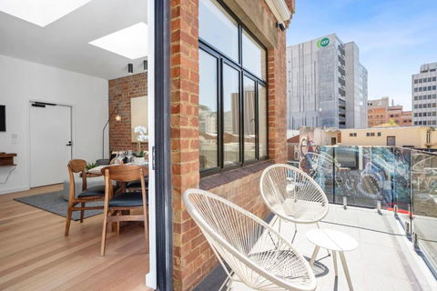 Sanctuary At Saddlers - Where Rustic Meets Refined - eTourism Australia 0