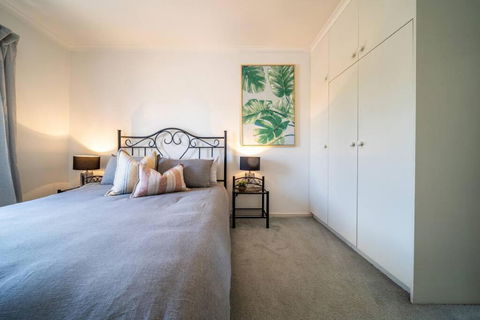 Sage On Bewes Adelaide - eTourism Australia 1