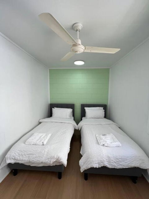 Samuel Grove - eTourism Australia 2