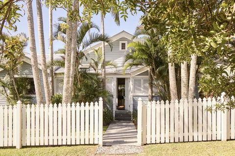 Sanctuary Spaces - Kia Ora Byron - eTourism Australia 1