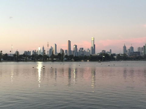 Sand & The City - eTourism Australia 0