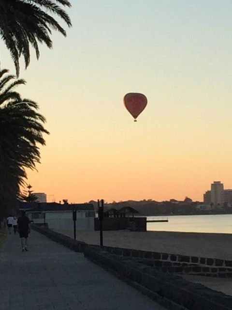 Sand & The City - eTourism Australia 1