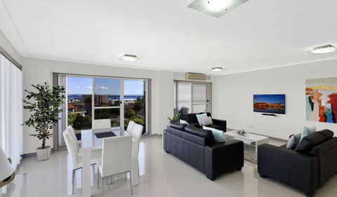 Sandy Cove Apartment The Entrance 45 - eTourism Australia 0