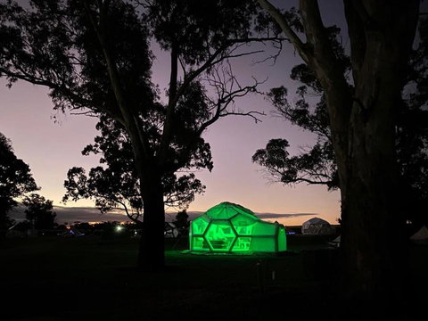 Taj Mahal Upgraded Hex Bubble - eTourism Australia 3