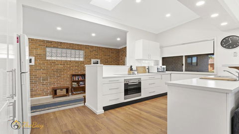 Blue Fish - 41 Boulder Bay Road - eTourism Australia 2