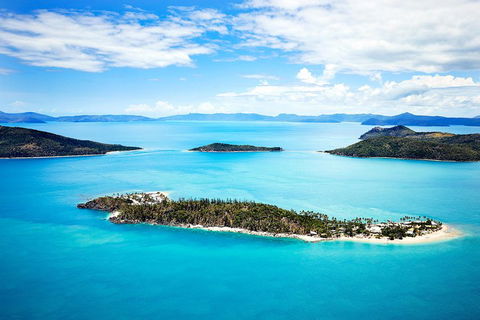 Whitehaven Beach And Daydream Island Cruise - eTourism Australia 5
